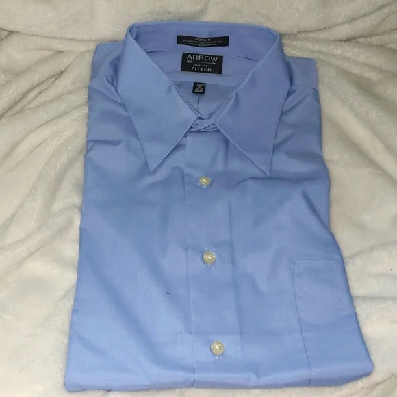 green emerald velvet dress Arrow Men's Dress Shirt Poplin Fitted Spread Collar, White, 15-15.5" Neck  32-33" Sleeve : Amazon.ae: Fashion